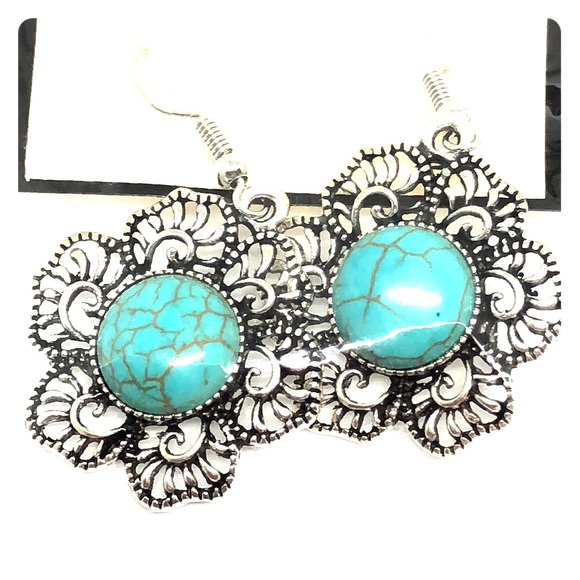 boutique Jewelry - Antique silver turquoise flower dangle earrings